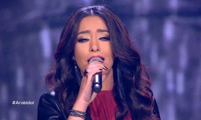 كاميليا ورد تُقلّد أحلام وتُهاجمها من جديد... وهل تعود إلى Arab Idol؟