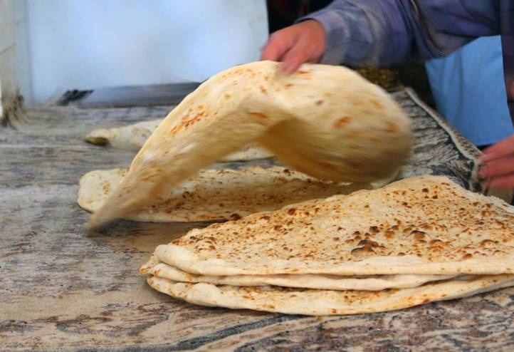 سعودي يترك مخبزه دون محاسب لمساعدة الفقراء.. والنتيجة لا تصدق!