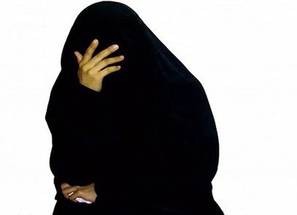 إحتراق وجه فتاة قبل زفافها بـ3 أشهر.. والسبب قد يحصل مع الجميع!