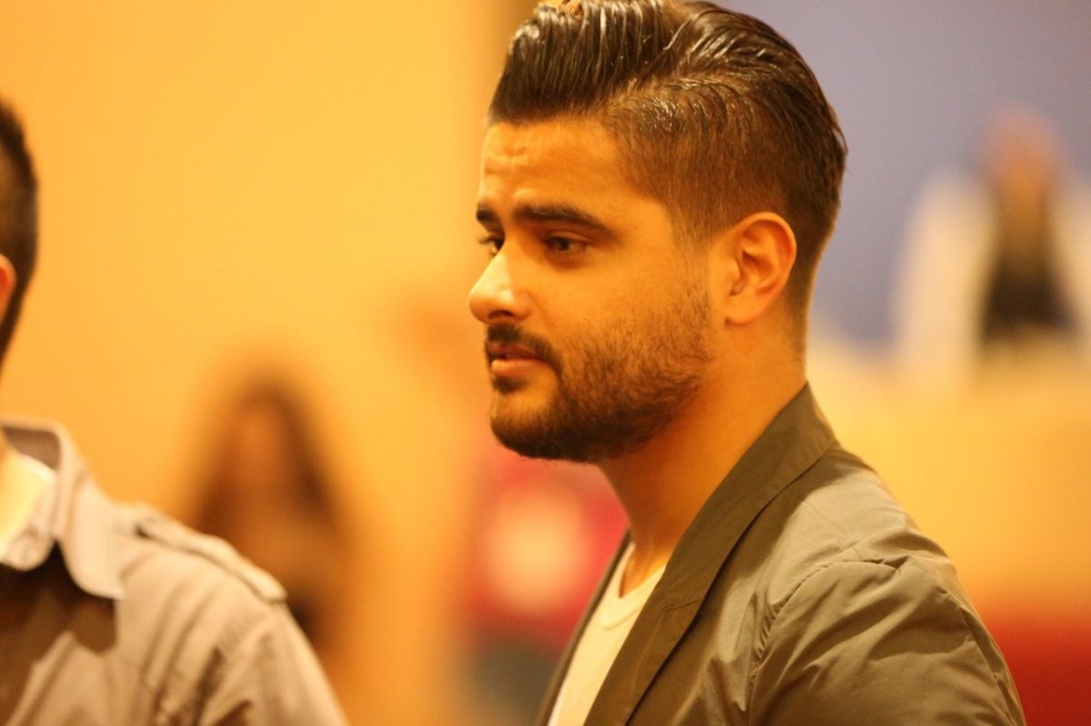 بالصور - ما قصة عدم مقابلة ناصيف زيتون طفلاً مصاباً بالسرطان؟!