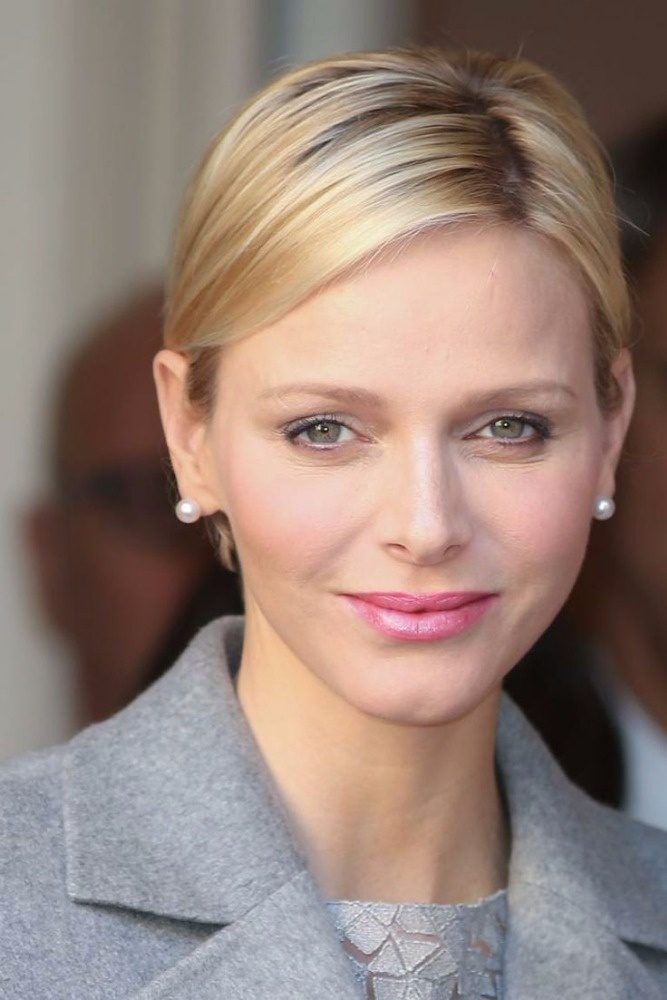 بالصور - شارلين دو موناكو على طريق الأميرة ديانا... هذا ما جعلها مختلفة مثلها!