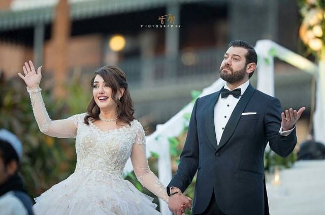 فيديو مسرب -  كيف أمضت كندة علوش الدقائق الأخيرة قبل بدء حفل زفافها الأول؟ ومع مَن؟