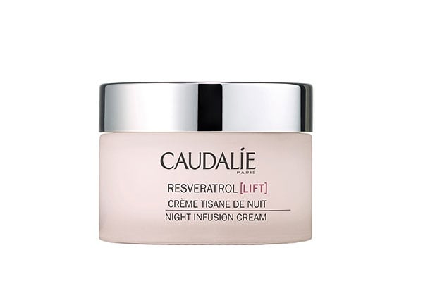 صقل الملامح Caudalie Resveratol Lift Night Infusion Cream
