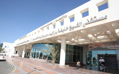 بعد وفاة أمّه.. نجاة رضيع بأعجوبة بعد سقوطه من الطابق الخامس في عجمان!