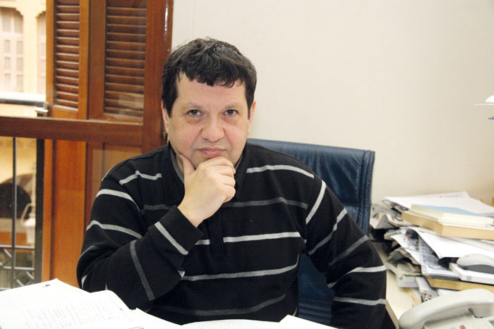 أدب الأحلام قراءة في كتاب عبده وازن: غيمة أربطها بخيط