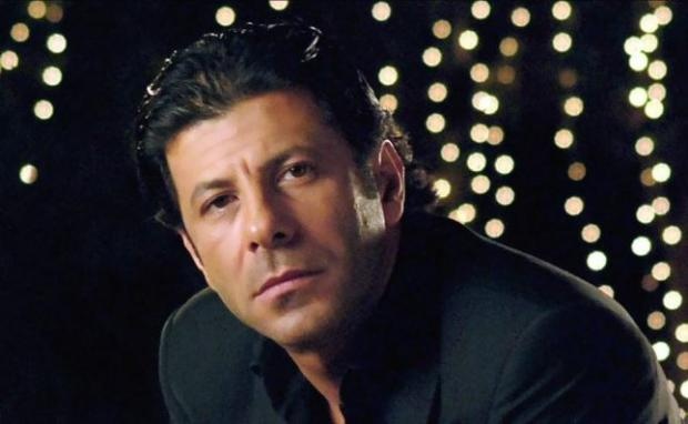 إياد نصار يطلب الدعاء ماذا حدث؟