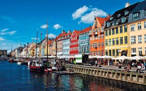 مضي إجازتك في البلدان الأكثر سعادة في العالم