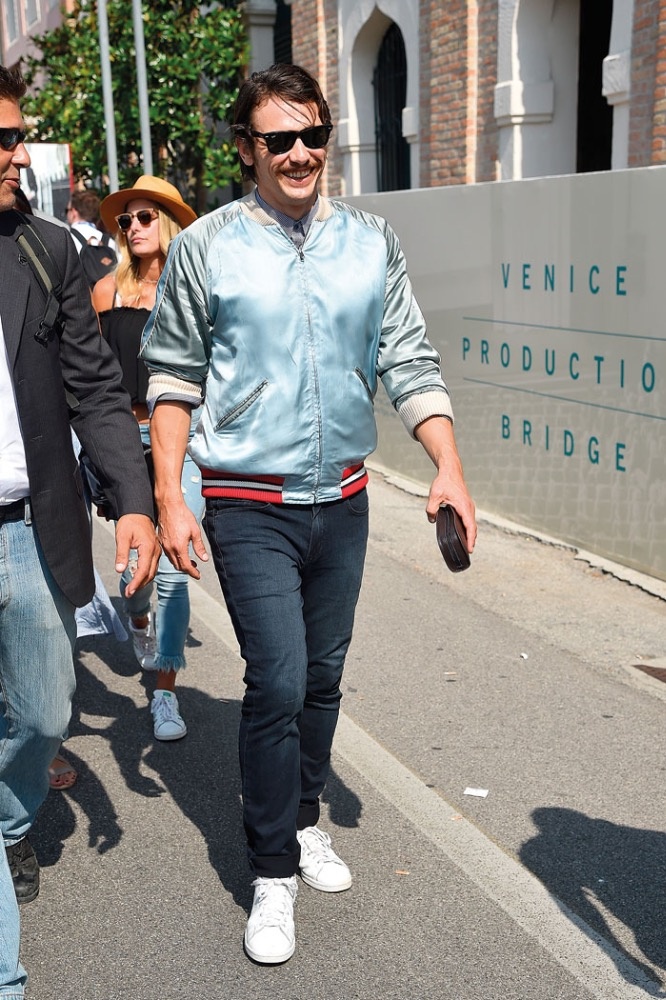 Bomber Jacket من سترة عسكرية إلى موضة لا غنى عنها