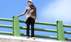 مصرية تشنق نفسها وتترك رسالة غريبة لزوجها.. إليكم التفاصيل!