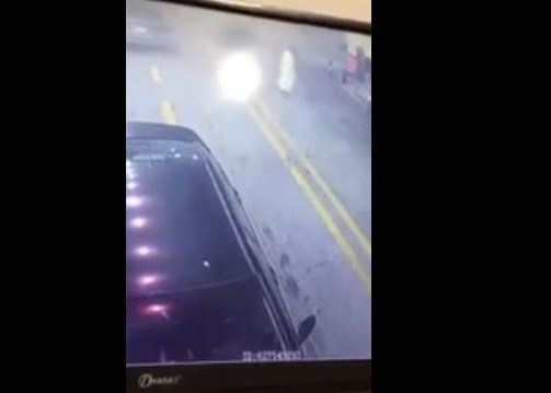 بالفيديو - شاهدوا كيف أحبطت سعودية سرقة سيارة زوجها!؟