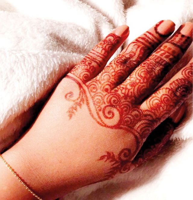 النقاشة مريم