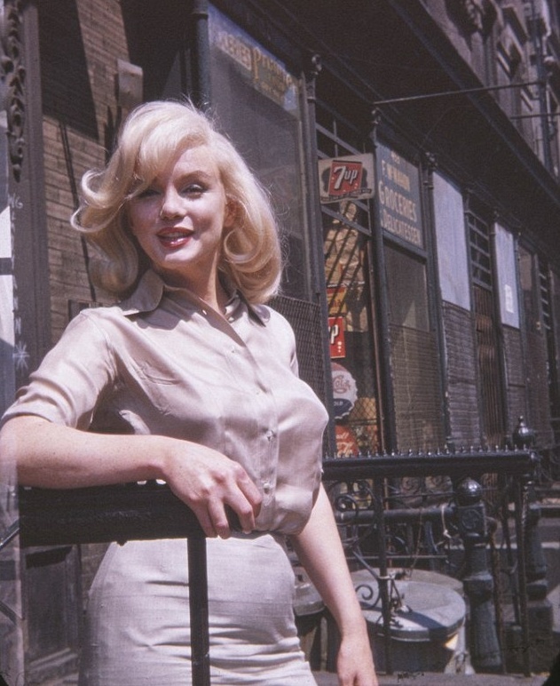 بالصور - أخطر أسرار مارلين مونرو تُكشف أخيراً.. هذا ما فعلته النجمة بطفلها!