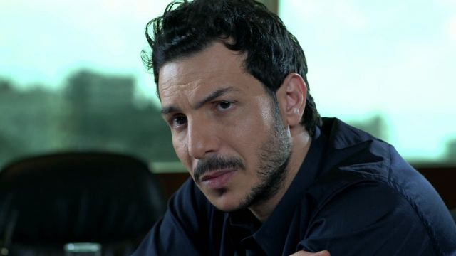 بالصور - لقطة رومنسية جداً بين باسل خياط وزوجته للمرة الأولى امام الكاميرا