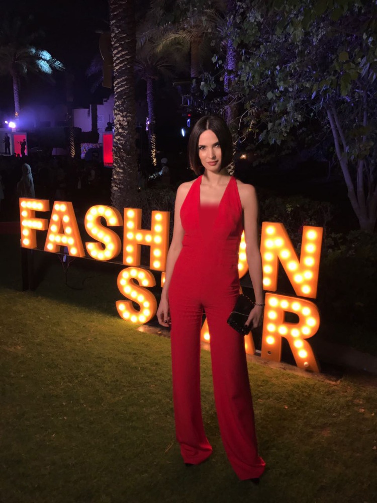 عارضة الأزياء العالمية هناء عبدالسلام لـ