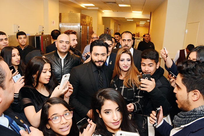 تامر حسني يشعل حفلة عطلة نصف العام الدراسي