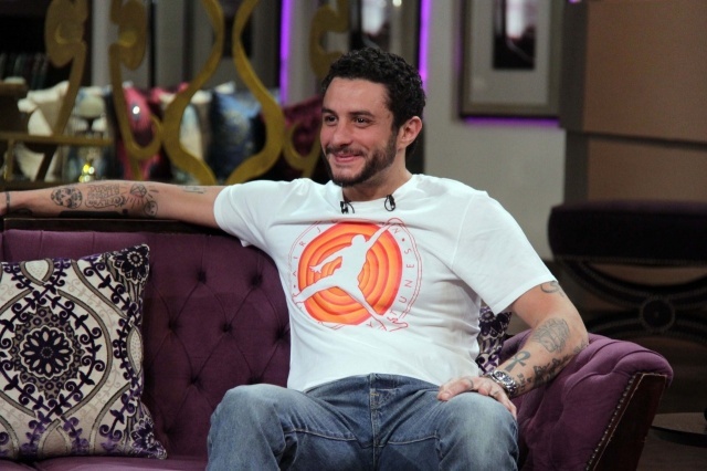 بالفيديو -  أحمد الفيشاوي يقلد فيفي عبده بطريقته الخاصة: 