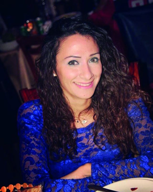 الطموح إلى تحقيق الأفضل هو الأمل، لذلك أسعى إلى تحقيق أحلامي التي ربما تبدو مستحيلة، ولكنني أؤمن أيضاً بأن ثقتي بالله مع الجهد الذي أبذله لن يضيعا سدىً.