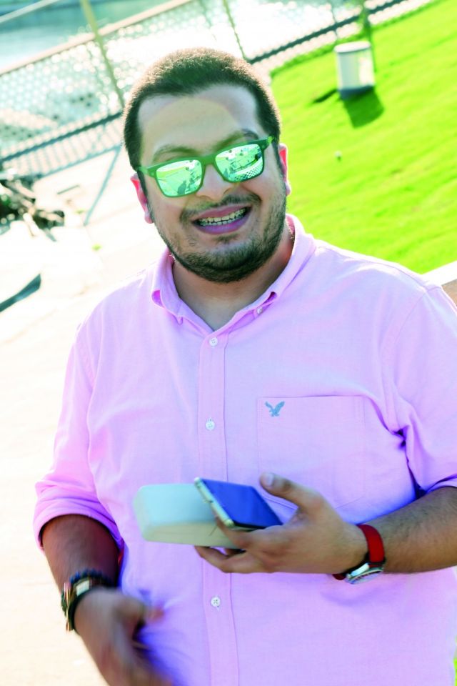 الحُب حماقةٌ نرتكبها علانيةً، في لحظة تتحامل فيها المشاعر على الأفكار... وتغلبها، فيولد فصلٌ جديد للحياة تحت عنوان «الأمل».