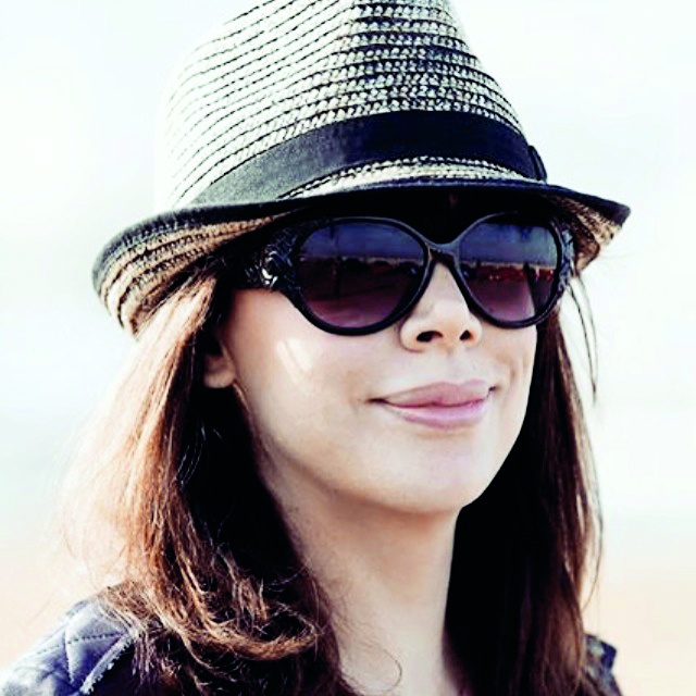 سعادتي تكمن في عيش حياة ملؤها الحب والضحك والأمل.