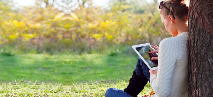 كتب (بيوغرافيا) كريستينا لامب وملالا ونيوجين ثلاث نساء فتحن نافذة على النور