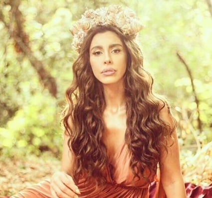 بالصور والفيديو - ليلى اسكندر قبل خسارة الوزن وعمليات التجميل.. هل تغيّرت كثيراً؟