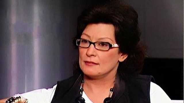 بالصور - سماح أنور تثير الجدل بشكلها.. شاهدوا كم تغيرت!