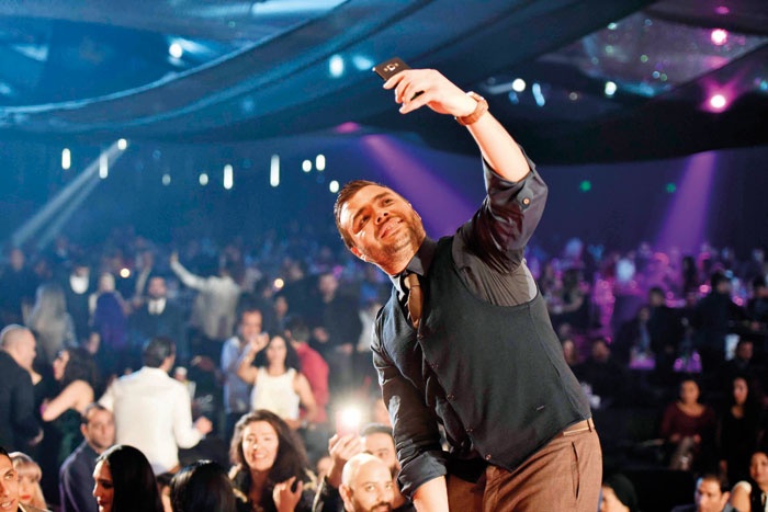 زحمة سير بسبب رامي صبري