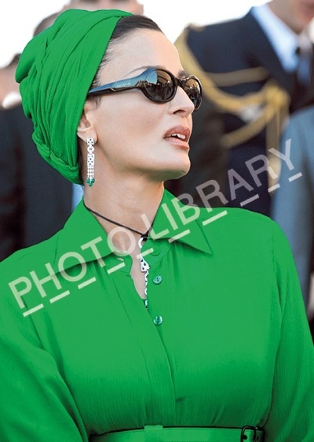 الشيخة موزا بنت ناصر المسند رائدة في السلطة والأناقة...