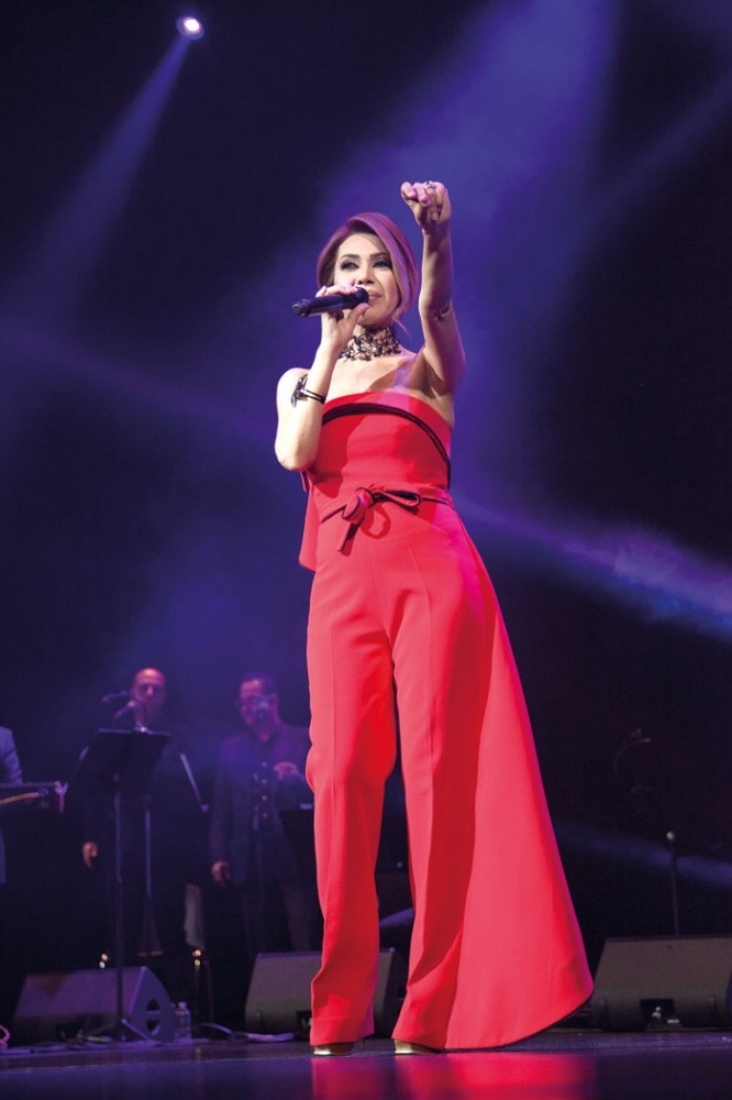 نوال الزغبي ووائل جسّار يزرعان الفرح في باريس ويحصدان نجاحاً باهراً