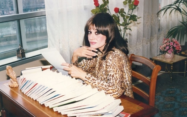 غادة السمان تستشهد بافتتاحية 