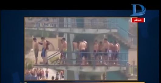 أول فيديو للشاب الذي مات في حمام السباحة بسبب 