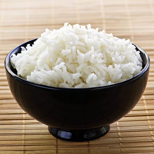 بالفيديو - إذا شعرت بالجوع ليلاً.. إليك وصفة الرز المفلفل السريعة لخسارة الوزن