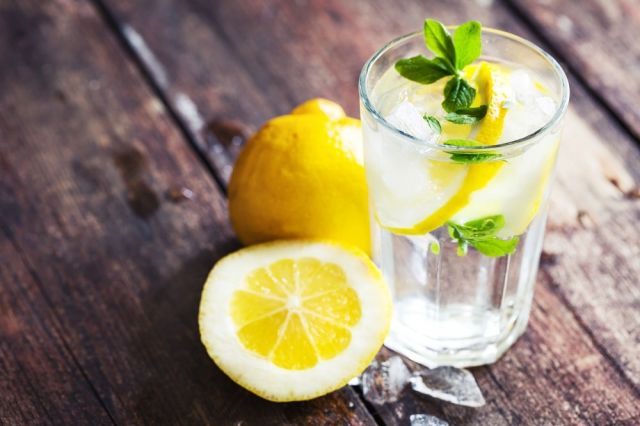 دراسة -  لن تصدقوا ماذا يفعل المياه مع الليمون في جسدكم!!