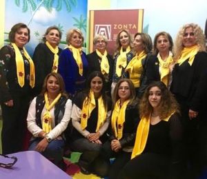 مناظرة لأطفال سجينات