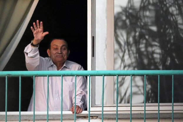 هذا أول ما فعله مبارك بعد خروجه من السجن... خمّنوا ماذا تناول على الفطور