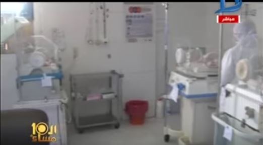 بالفيديو - إحتراق رضيعة في حضّانة مستشفى مصرية.. وهذا ردّ فعل والدها!!