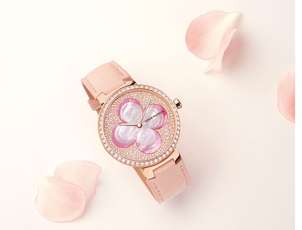 ساعة Blossom من Louis 
Vuitton تحفة بكل معنى الكلمة