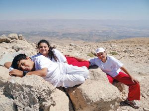 هذه قصّة بربارة نصار التي رفضت الموت إلى أن حققت «الحلم»!