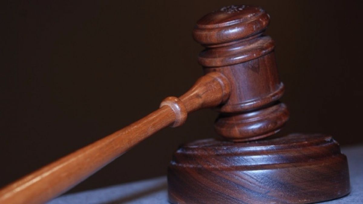 زوجان يقاضيان السلطات الأميركية... والسبب رفضها تسمية ابنتهما «الله»