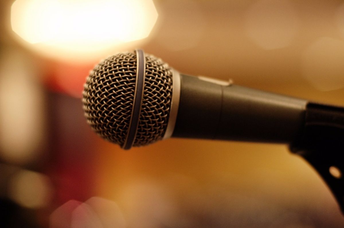 إذاعة شريط إباحي عبر مكبرات الصوت في بلدة تركية... إليكم ما حدث