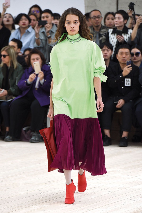 Celine... أزياء باريس لربيع وصيف2017