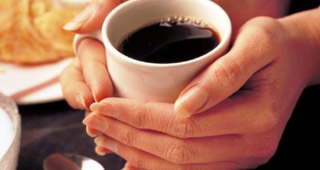 «الصحة» السعودية تحذر: القهوة تسبب الهلوسة.. ولا تشربوا أكثر من هذا العدد من الأكواب!!