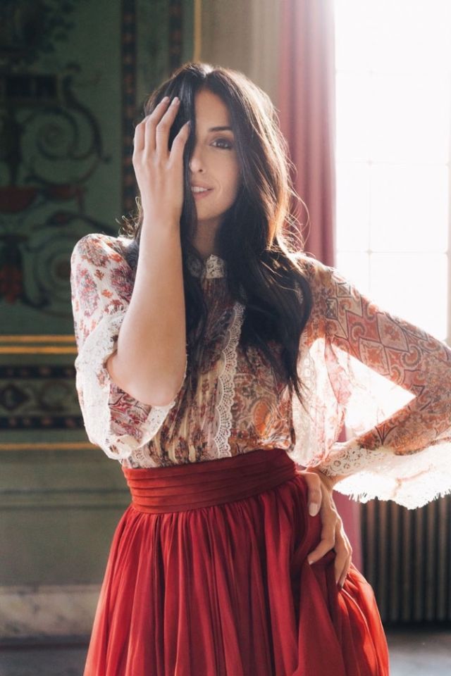 جريئة في الحب والموسيقى هبة طوجي: السياسة خارج حساباتي