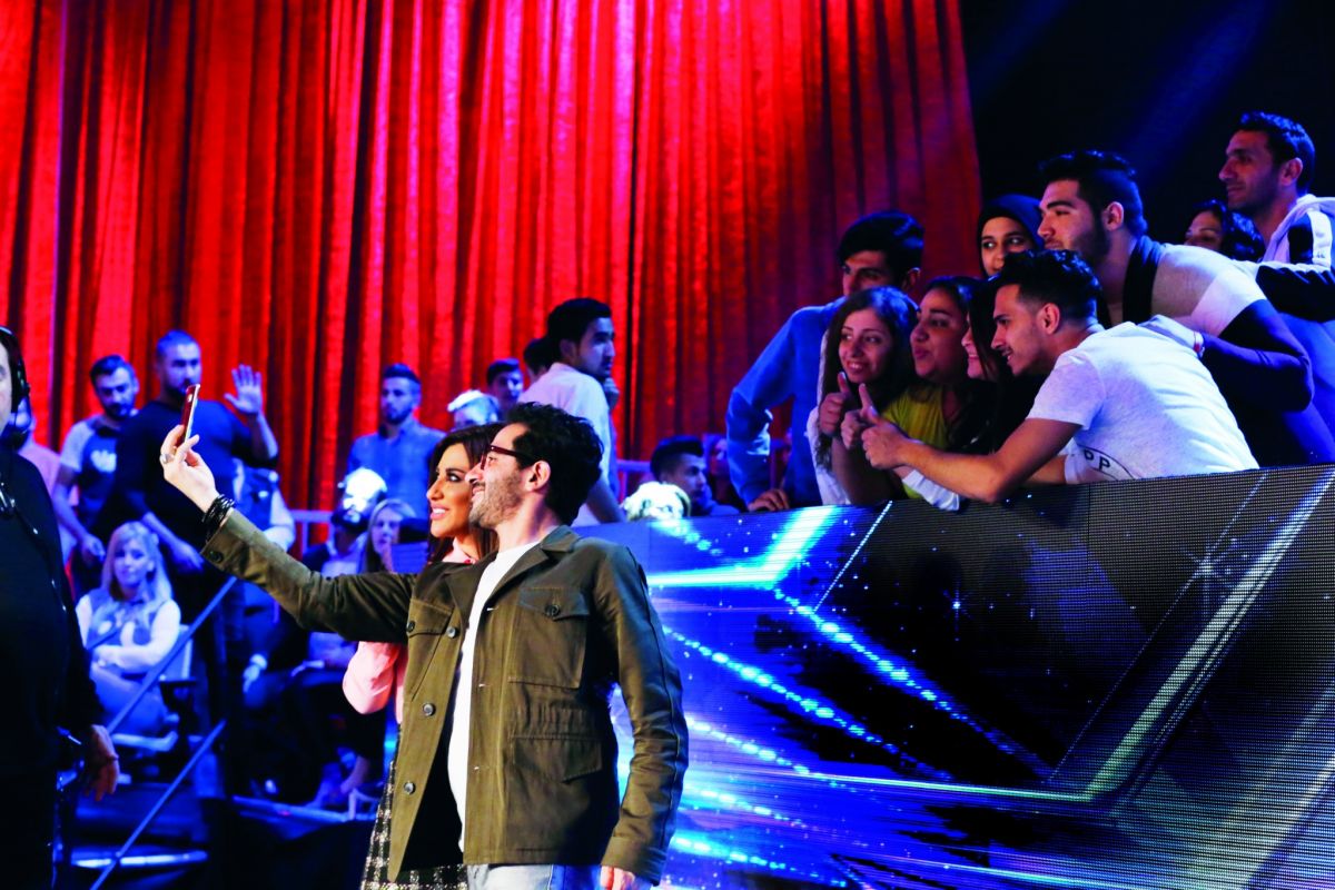 أحمد يخذل نجوى ويساند علي ويطلب زوجته الى بيت الطاعة في Arabs Got Talent