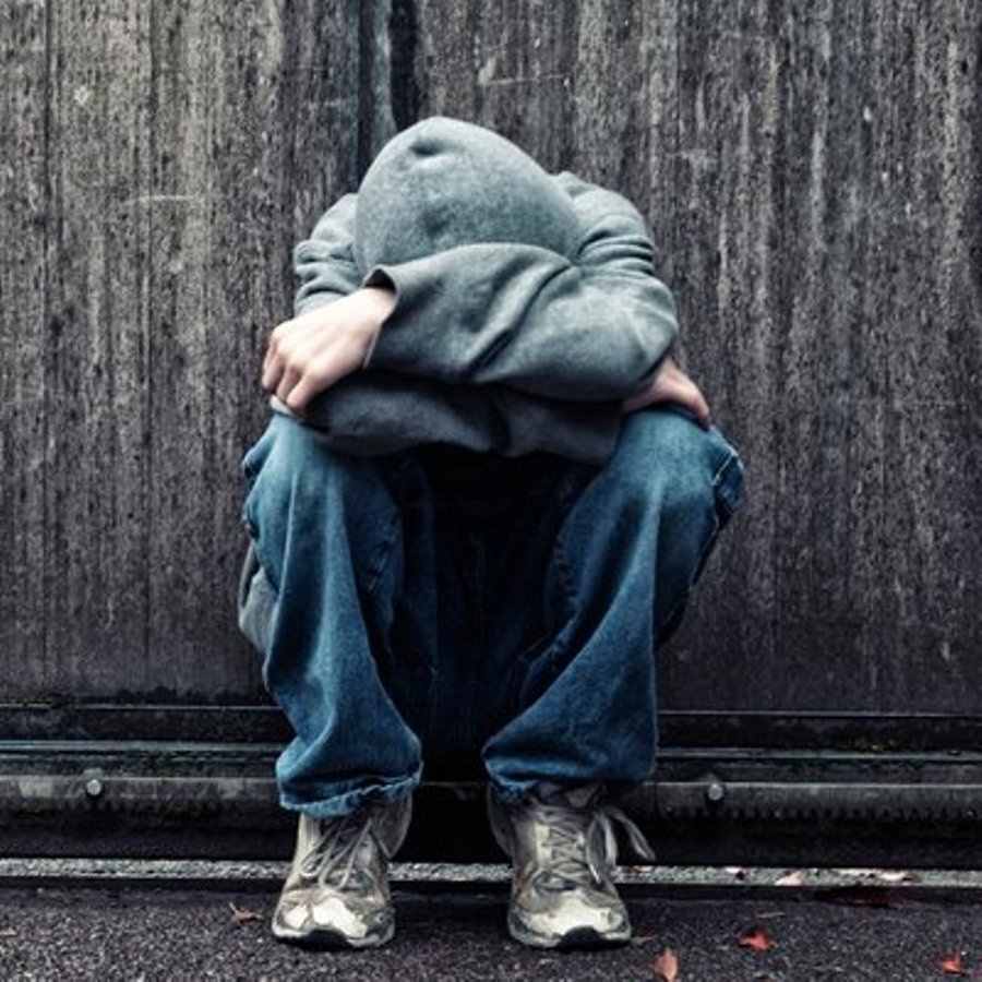 حادثة مروّعة - أوهموه بأنه ذاهب إلى فرح... هكذا تعرّض معوق ذهنياً للاغتصاب الجماعي