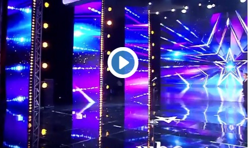 بالفيديو - مشترك ضرير يبكي المشاهدين ولجنة Arabs Got Talent.. شاهدوا دموع نجوى كرم.. وعلي جابر للمرة الأولى!