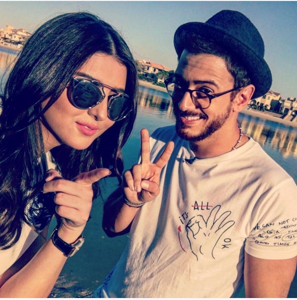 بالفيديو - بعد انفصالها.. مرافق المشاهير يكشف مفاجأة جديدة عن علاقة حب بين مريم سعيد وسعد لمجرد!!