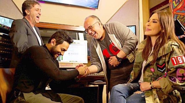 بالصورة - التفاصيل الكاملة لدويتو تامر حسني وإليسا