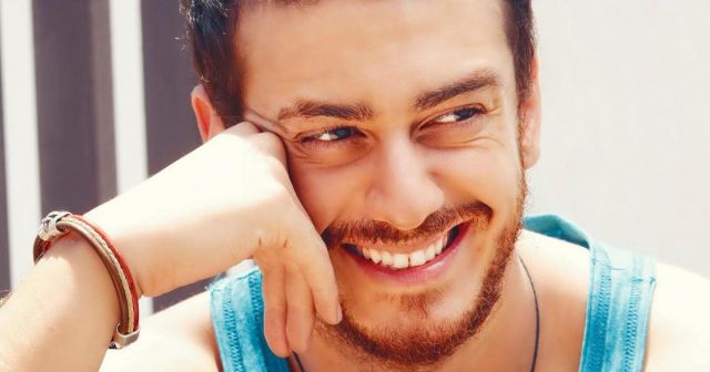 كيف قضى سعد لمجرد يومه الأول خارج السجن؟!