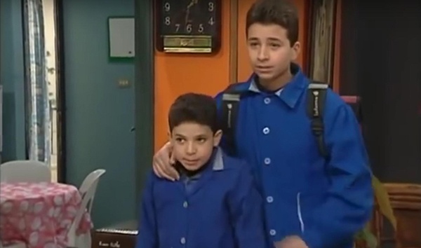 بالصور - أيمن زيدان مع ابنيه في 